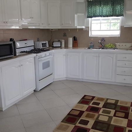 Worthing Beach Apartments Bridgetown Zewnętrze zdjęcie