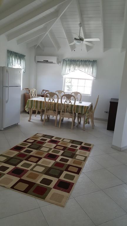Worthing Beach Apartments Bridgetown Zewnętrze zdjęcie